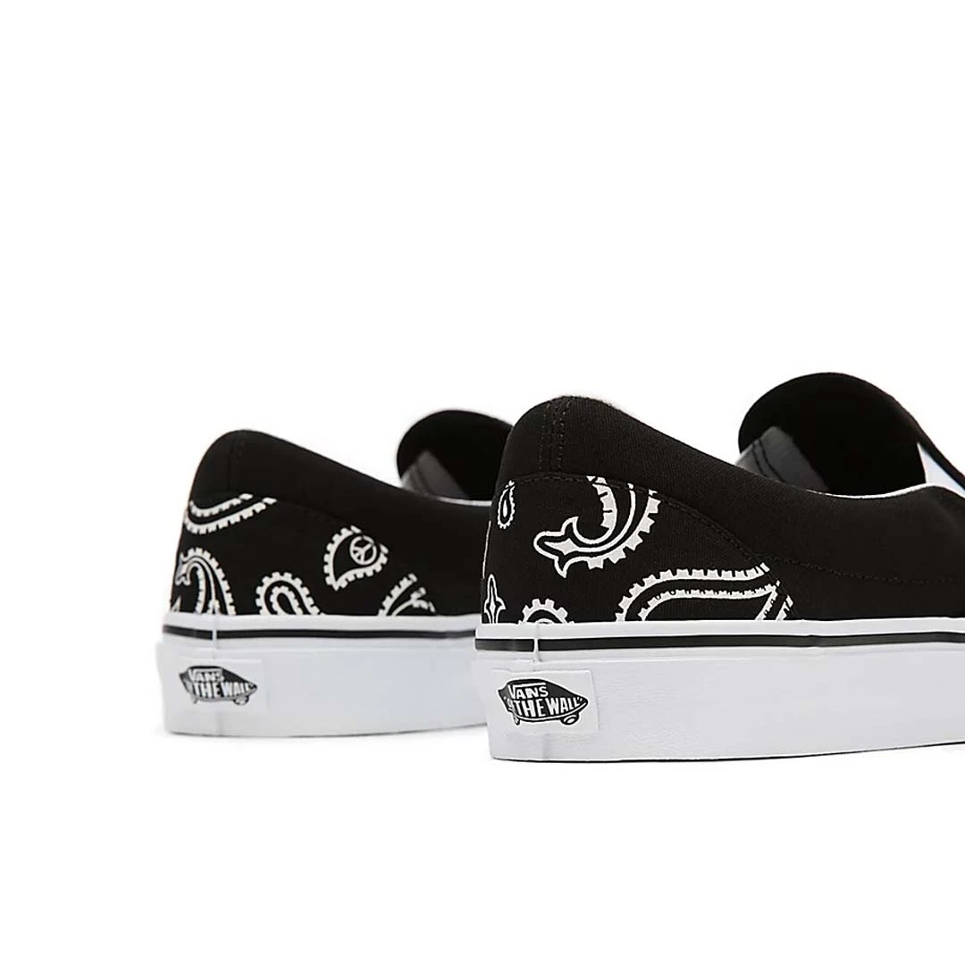 Vans - Unisex Peace Paisley Classic Slip-On Shoes (5JMHB0E) 5 Vans - Unisex Peace Paisley Classic Slip-On Shoes (5JMHB0E) - Image 5